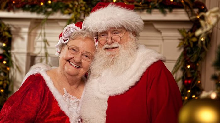 Tại sao có ông già Noel mà không có bà già Noel